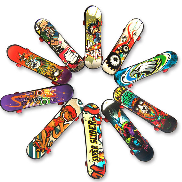 Children's educational toys wholesale mixed batch 9.5cm finger skateboard plastic finger skateboard patterns