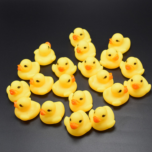 400PCS=20bags 3.5CM Mini Bath Duck Sound Floating Rubber Ducks Squeeze-sounding Dabbling Toy Rubber Duck Classic Toys for Summer