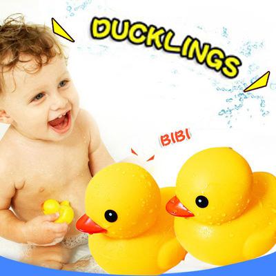 11cm Rubber Small Yellow Duck Baby Bath Toy Swiming Beach Toys Infant Favorite Sound Rattle Gift