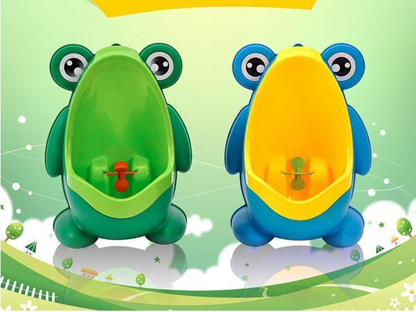 Kids PP Frog Children Stand Vertical Urinal Wall-Mounted Urine Potty Groove Kids Baby Boys Urinal New Promotion Wall-mounted Training Toilet