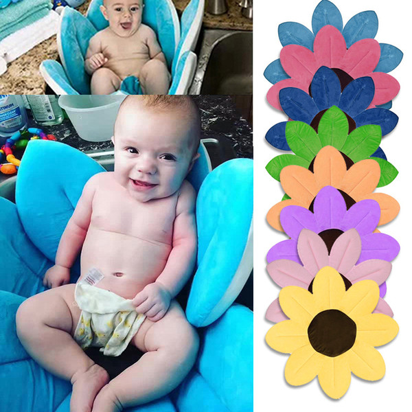 New Baby Bathtub Foldable New Born Baby Supplies Flowers Shape Bath Soft Mat Blanket Lovely Bathtub for bath protection