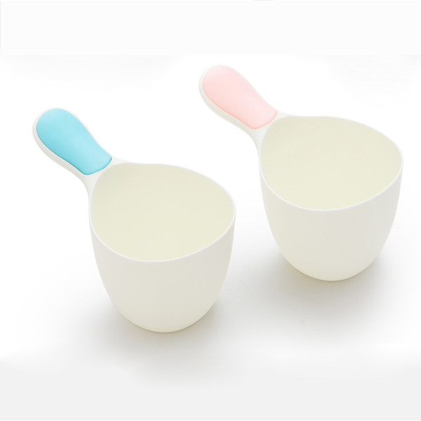 High quality simple baby shampoo cup/ baby shampoo bailer water scoop cup