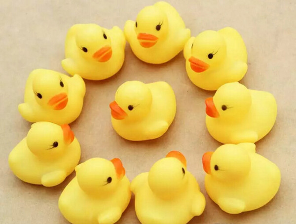 2017 4000pcs Baby Bath Water Toy toys Sounds Mini Yellow Rubber Ducks Kids Bathe Children Swiming Beach Gifts By DHL