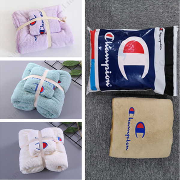 Unisex Champion Brand Towels Embroidery Letters Bath FACE Beach Towel 2 Piece SET Bathroom Accesseries Beach Blanket Christmas Gifts C112601