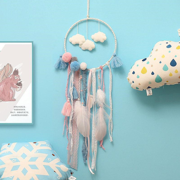 Flaky Clouds Dreamcatcher Feather Girl Catcher Network LED Dream Catcher Bed Room Hanging Ornament Cartoon Accessories T0373