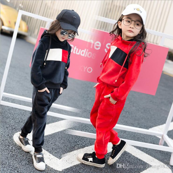 Girls gold velvet suit children 's clothing Spring and Autumn children' s baby baby hooded leisure sweater two - piece