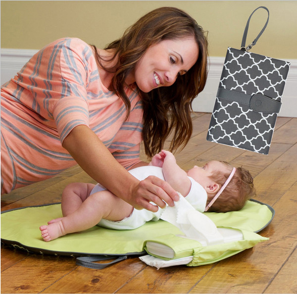 Waterproof Baby Mat Sheet Portable Pad Travel Table Changing Station Kit Diaper Clutch Care Products Q190528