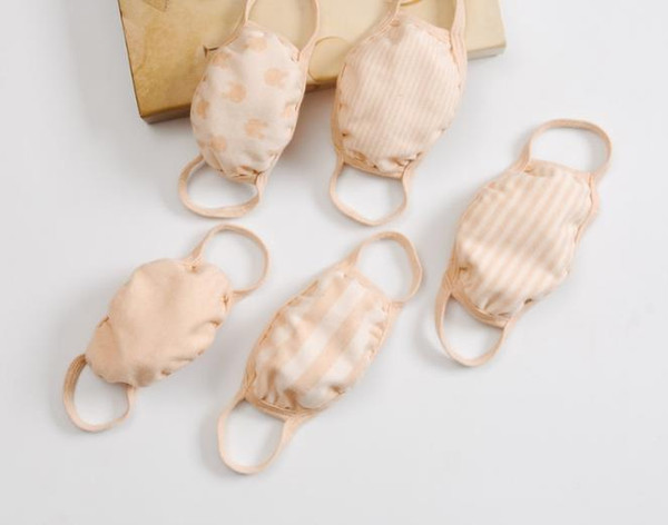 Hot Factory outlet Children face mask Five Natural organic colored cotton baby boys and girls anti - smog mask can be washed