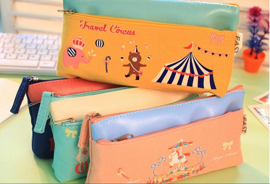 2014 NewTravelling circus double zipper triangle pencil case/wholesale/free shipping