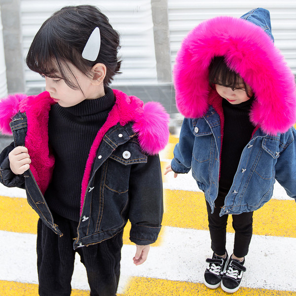 Girls with fleece coat wear 2019 Korean version of fashion in the middle of the children of the thick denim short style cotton-padded jacket