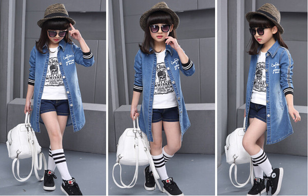 Paragraphs in the spring and autumn girl cowboy coat during the spring and autumn girl long big children dress in spring coat Jean jacket