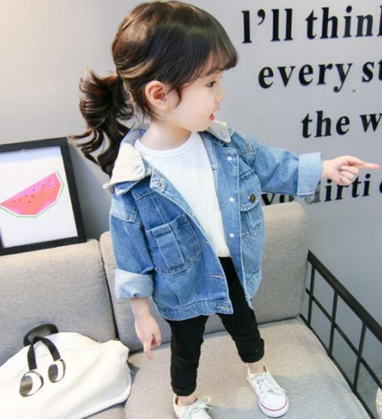 Korean version of the new 2018 spring and autumn girls hooded denim jacket small and medium children's denim jacket