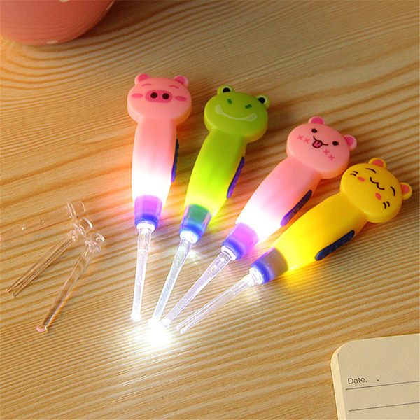 Light Emitting Ear Teaspoons Of Three-piece Adult Ear Cleaning Tool Suit Children Gather Clean LED Flashlight Earpick Earwax Remove