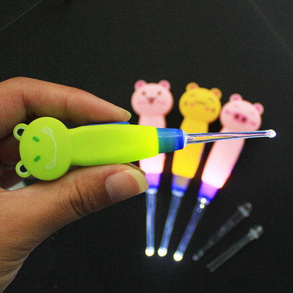 2018 New Earwax With Light Spoon LED Cartoon Baby Care Ears Spoon Digging Luminous Dig Ear Syringe Ear-picker Product Child Cleaning Tool