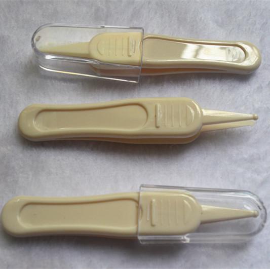 Factory direct sale spot supply baby round head safety nose clip Baby clean tweezers tweezers baby care