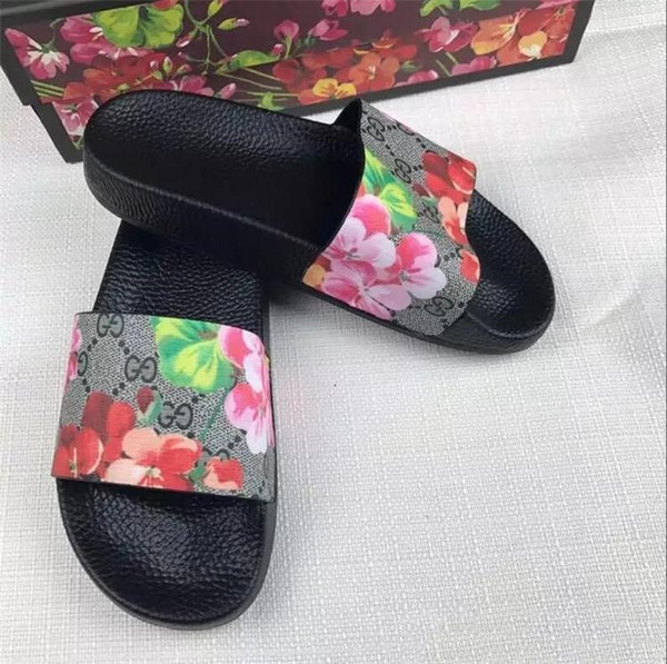 20 hot Fashion
Luxury
Designers
Men Shoes Black Rubber Web Slide Sandal Slippers Beach Women Casual
Gucci
Slipper Shoes