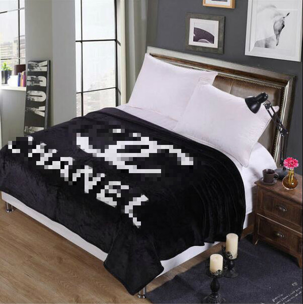 New fashion flannel comfortable blanket hot soft children adult universal sofa blanket napping office blanket 130 * 150cm