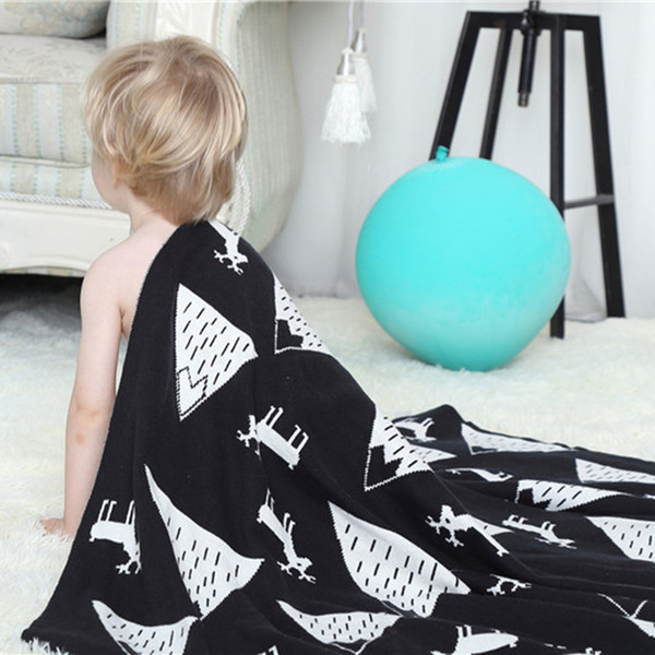 2018 Spring New Baby Blanket Kindergarten Nordic Knitted Black And White Deer Cartoon Children Blanket Pure Cotton Wool
