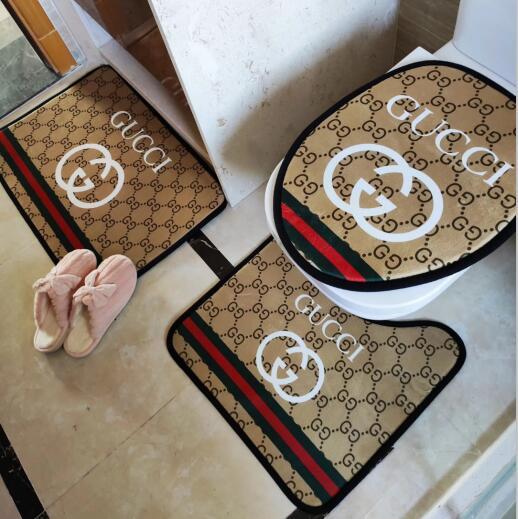 Hot Three-piece Toilet Circle Fashion Printing Letters Bedroom Crystal Velvet Door Mat Thicken Non-slip Bathtub Toilet Seat