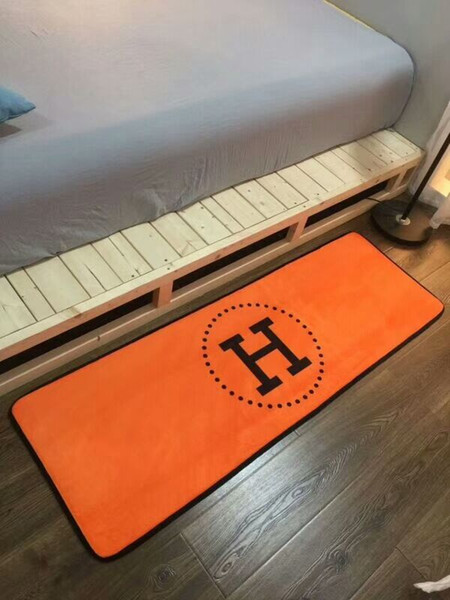 2019 Multi-Function Mat Letter Carpet Bedroom Kitchen Bathroom Non-slip Crystal Suede with Smiley Carpet 50 * 155cm