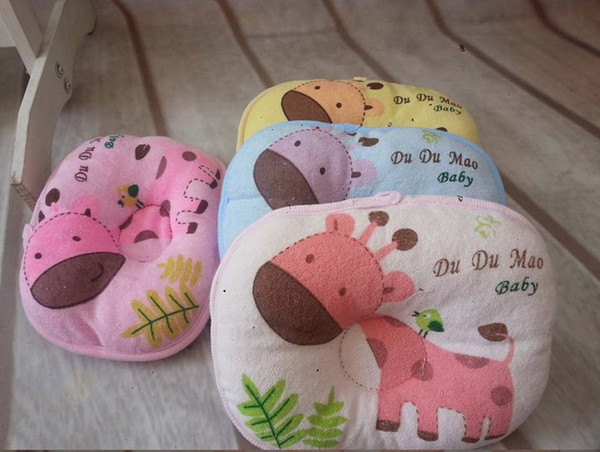 2015 free shipping Newborn Infant Towels giraffe pattern softline baby pillows Anti-roll solidify Pillow Cushion with