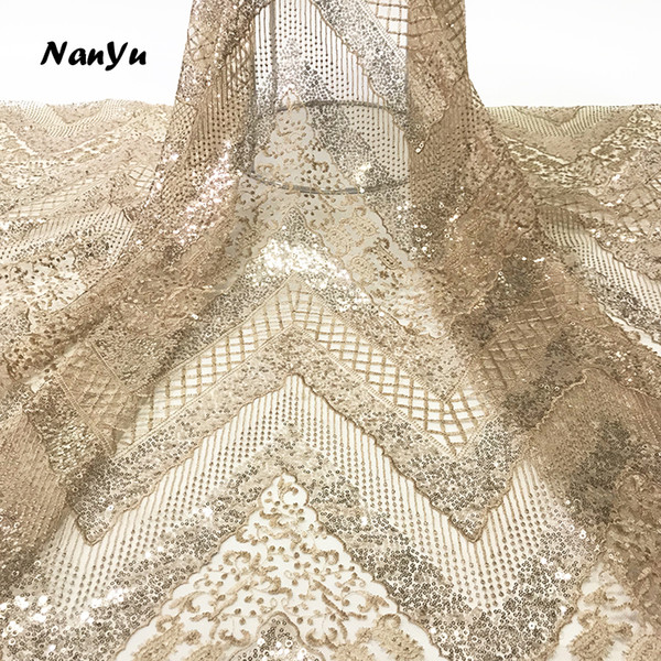 Wholesale Black and White Wave Pattern Guipure Embroidered Lace Netting Fabric