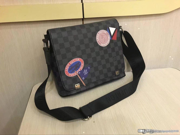 DISTRICT Messenger
Bags MICHAEL V0 KOR 3AA Shoulder
Bags Man Leather Hand
Bags Business Briefcase Tote
LOUIS
VUITTON