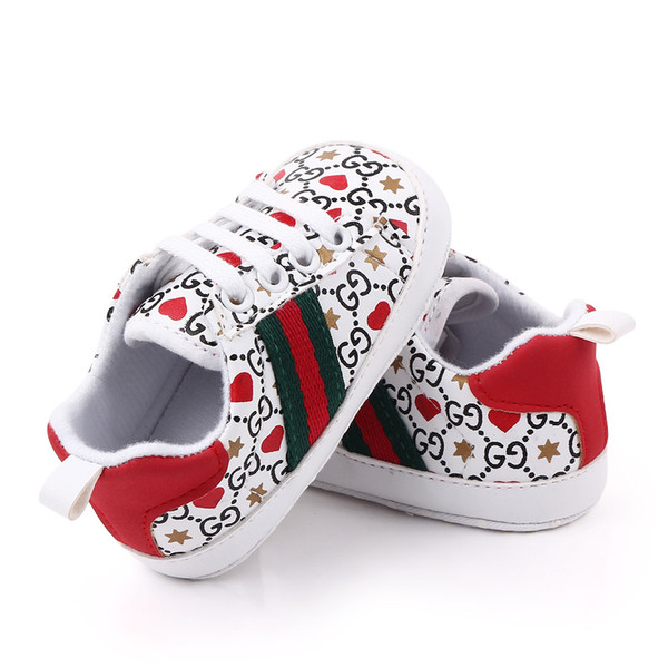 Baby First Walkers Designer Newborn Heart Print Sneakers Casual Shoes Soft Sole Prewalker Infant Baby Sports Shoes