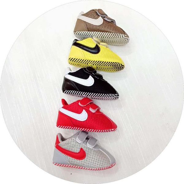 2018 Baby Boys Girls Sports Shoes Newborn First Walker Shoes Soft Sole Anti-slip Infant Prewalker Moccasins Sneakers