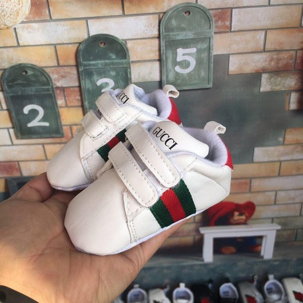 2019 New Baby Shoes Newborn Boys Girls Stripe Pattern First Walkers Kids Toddlers PU Sneakers 0-18 Months Gift