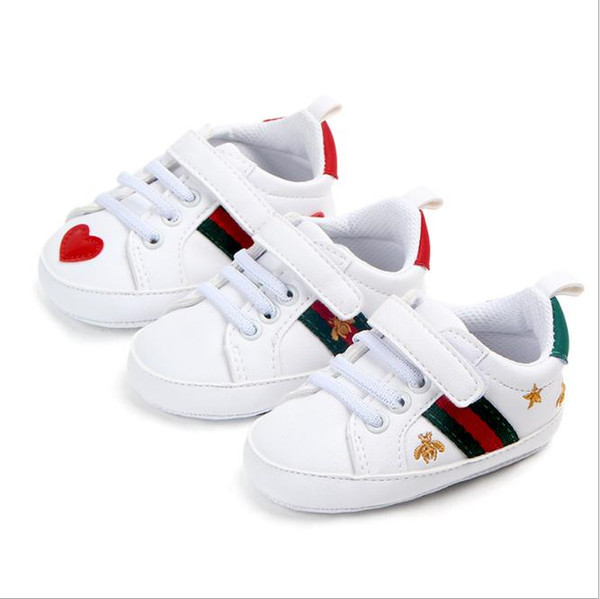 Baby Shoes Boy Girl Crib Shoes Newborn Autumn White Shoes Heart Soft-soled Anti-skid Buckle Strap Prewalker Sneakers