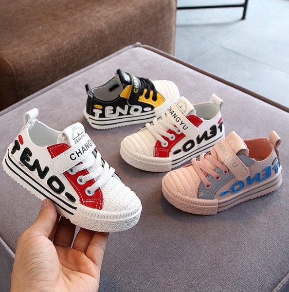 2019 children's shoes men's autumn new breathable medium children's sports shoes shellfish casual graffiti shoes