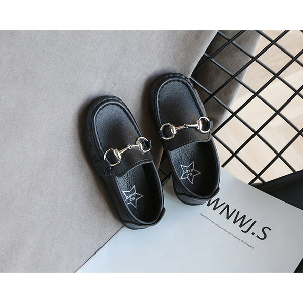 Children Fashion Shoes Designer Flat Shoes Boys Girls Unisex Sneakers 2020 Spring Explosion Casual Solid Color Slip-on Shoes for Wholesale