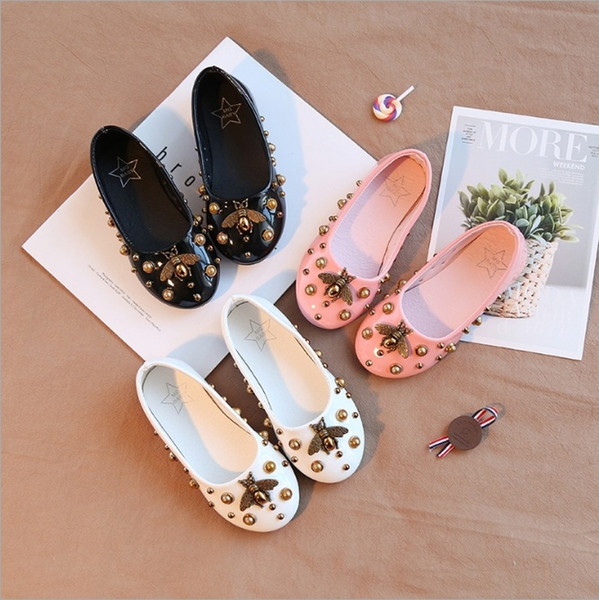 Vieeoease Girls Shoes 2018 Autumn Cute Bow Pearl Shoes Korean Fashion Anti Slip PU Princess Shoes EE-1081