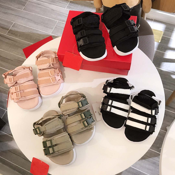 2019 new spring and summer children's shoes new boys soft bottom beach shoes boys baotou sports sandals free delivery