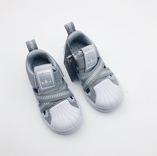 Kids Designer Sneakers Luxury Cross Strap Shoes Fashion Boys Outdoor Sportshoes Casual Girl Flat Walkers 6 Colors 2019 Kids Shoes Wholesale.