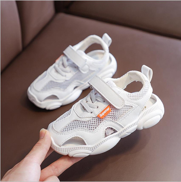 2019 girls sneakers net children's boy hollow breathable half sandals bear bottom new children's casual shoes