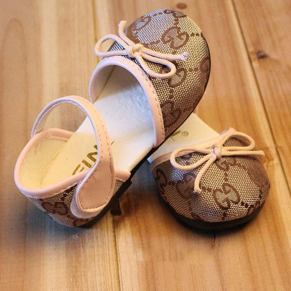 New design male baby sandals 1-2-3 years old summer girls princess small and medium-sized children baotou non-slip soft bottom cute single