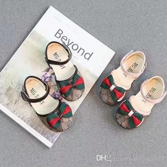 Bestselling new 2018 summer new butterfly bow girls sandals Baotou children's sweet princess shoes semi sandals