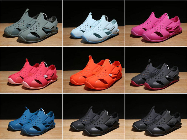 8 model colors kids Sandals Fashion children Summer Slippers Beach Outdoor Shoes for boy and gril Trendy Sports Beach Shoes sizes 22-35