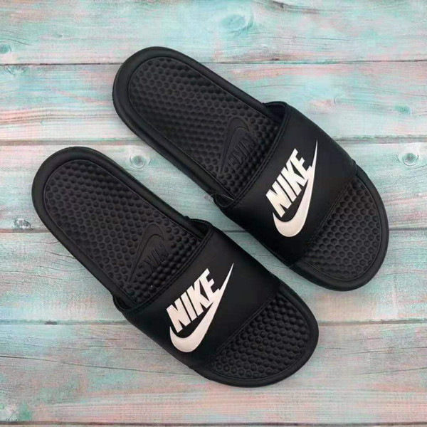 03 2019 High Quality Designer Mens Womens Summer Rubber Sandals Beach Slide Fashion Scuffs Slippers Indoor Shoes