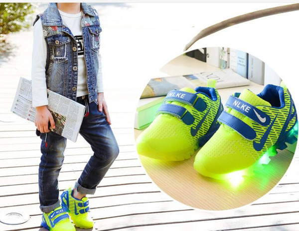 Kids Shoes With Light New Spring Net Breathable Boys Fashion Sneakers Chaussure Led Enfant Sport Running