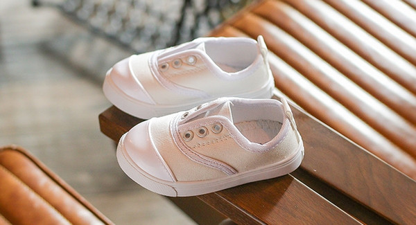 Solid color canvas shoes 2018 new men and women baby solid color casual shoes Korean version of the soft bottom small children's shoes