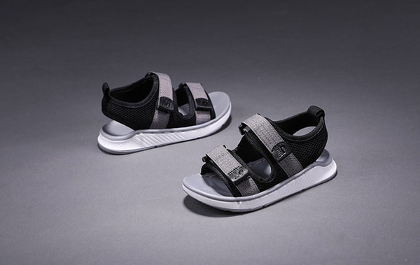 new kindergarten white shoes new one-legged fashion shoes children Korean canvas boys outdoor sneakers with boxes.