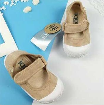 Children's canvas shoes casual shoes children's sneakers kindergarten comfortable and environmentally friendly come with shoes boxes