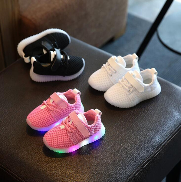 Kids Mesh LED Sneakers Children Shoes Breathable Kids Led Shoes Boys Girls Light Up Luminous Cute Shoes Sport Sneakers KKA2120