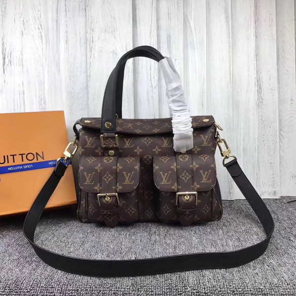 2019 new fashion shoulder purse Men handbags purses Messenger Bag Classic Style Fashion bags women bag Shoulder Bags Lady Totes Handbags
