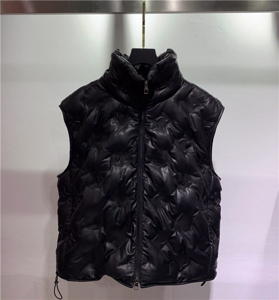 True material, high quality, fashion classic vest fabric is soft and comfortable for men and women with uniform size S XLL