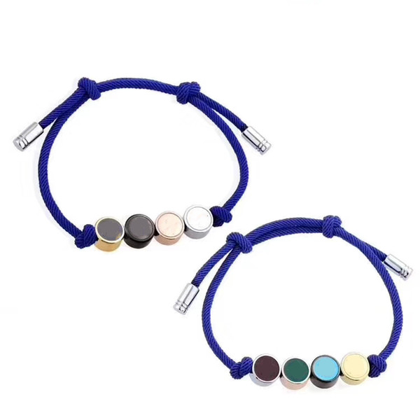 2019 Christmas bags Decoration Genuine Bracelets V Shape Designer for Men and Women Bracelets Letter Pattern Bracelet Jewelry Christmas Gift