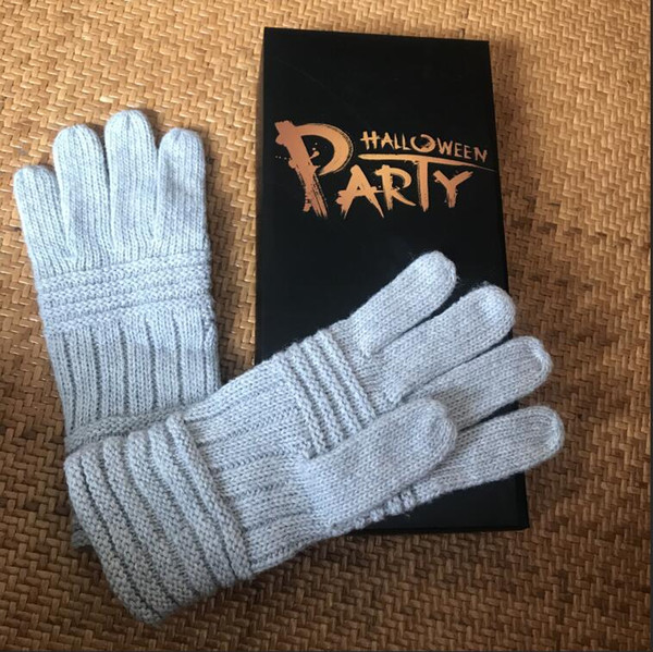 CC VIP gift for gloves with gift package wool material keep warm fashion gloves